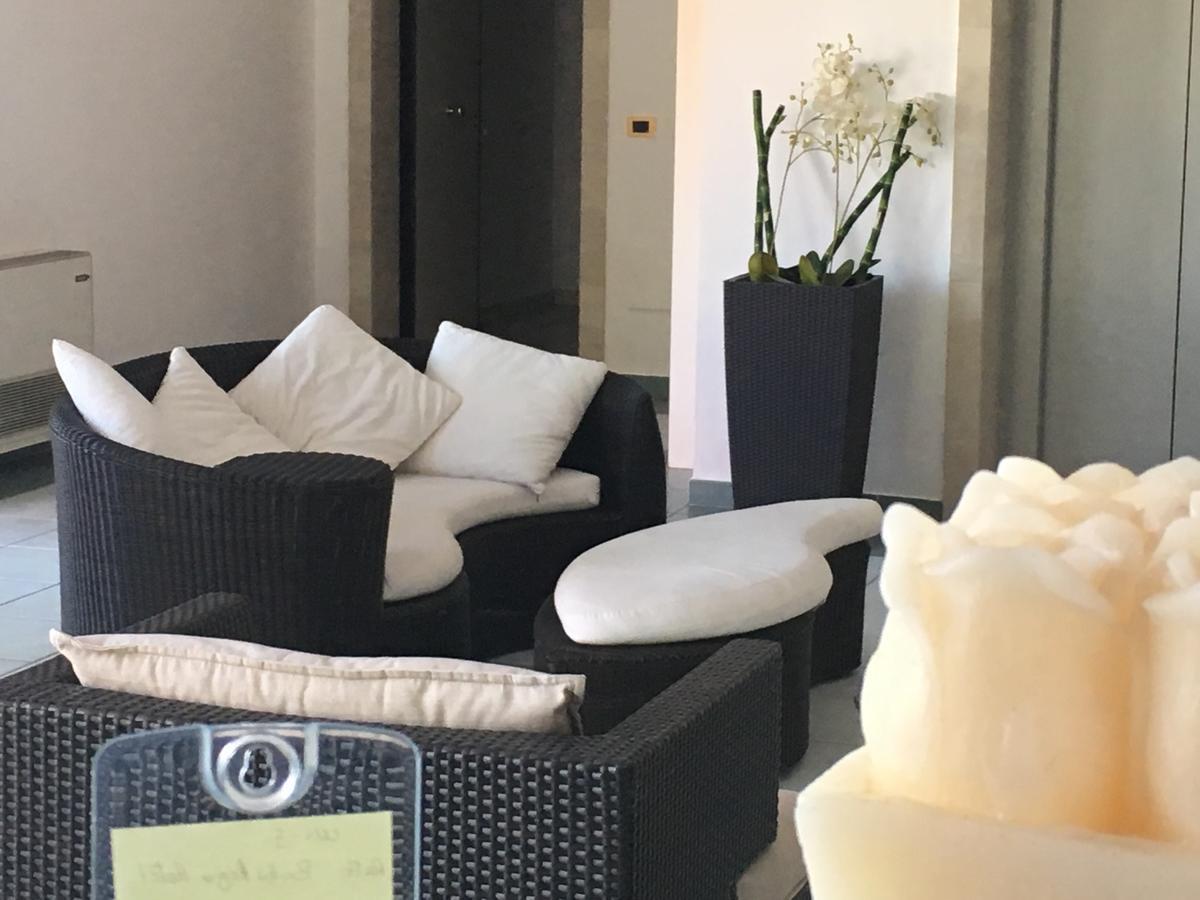 Hotel Bulla Regia Fontane Bianche Bagian luar foto