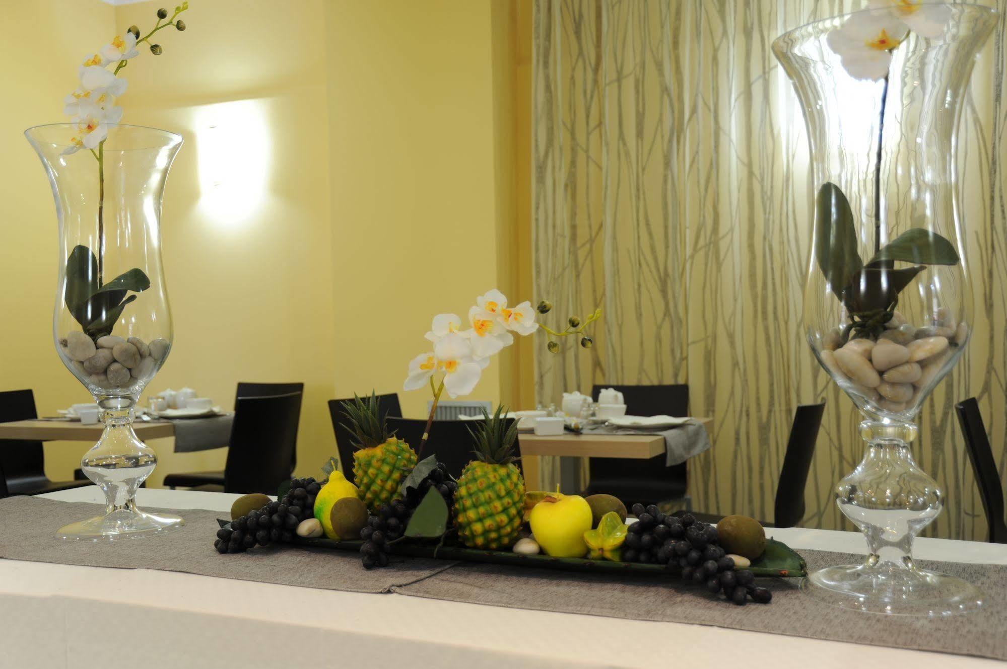 Hotel Bulla Regia Fontane Bianche Bagian luar foto