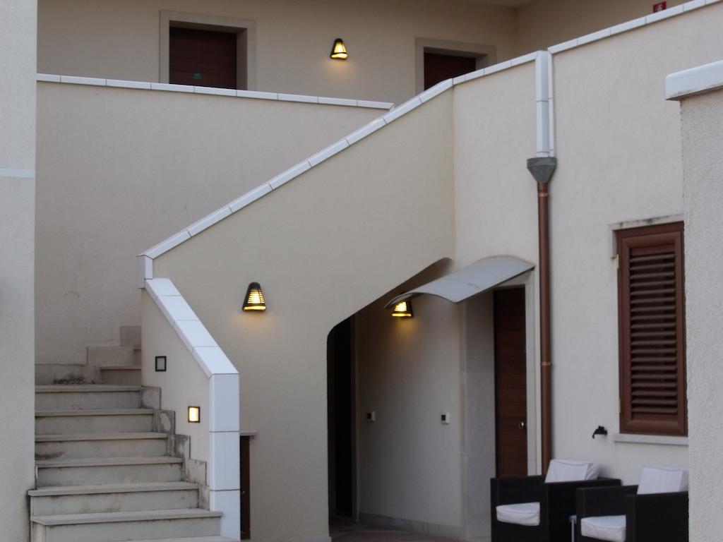 Hotel Bulla Regia Fontane Bianche Bagian luar foto